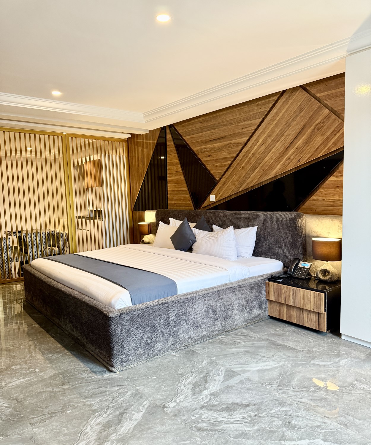 Luxury Room
